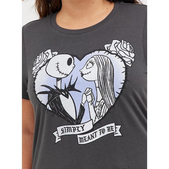 Torrid CLASSIC FIT CREW TEE - NIGHTMARE BEFORE CHRISTMAS VINTAGE BLACK S… - Picture 2 of 5